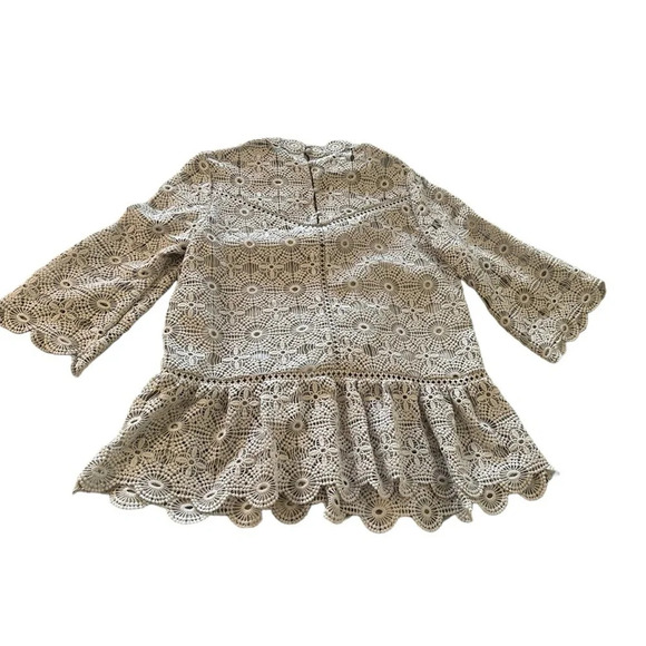 Chic Wish women's size crochet grey blouse, scalloped edges - Picture 4 of 7